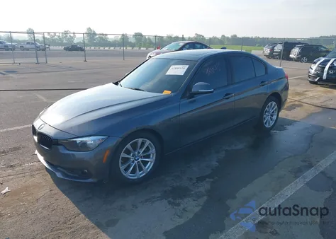 2017 BMW 320I xDrive z USA, uszkodzony, nr VIN WBA8E5G39HNU42997